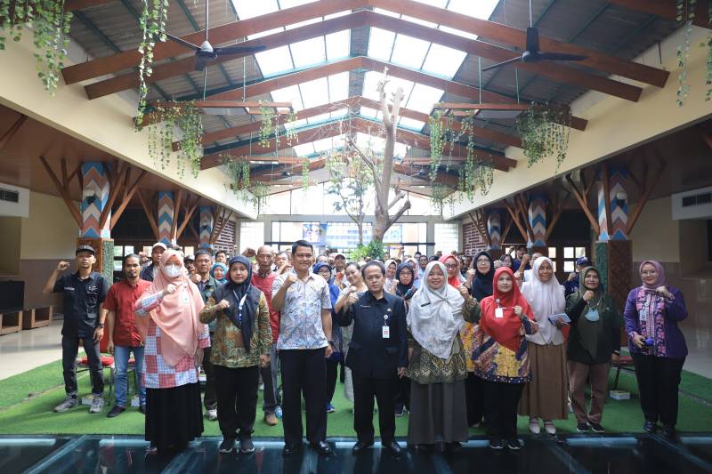 Dinsos Kota Tangerang Gelar Pembinaan WKSBM untuk Perkuat Kesejahteraan Sosial Dinsos Kota Tangerang Gelar Pembinaan WKSBM untuk Perkuat Kesejahteraan Sosial