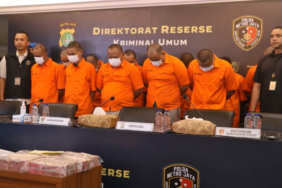 Sindikat Perdagangan Orang Diduga Kirim 105 WNI Secara Ilegal ke Libya Dibongkar Polisi Sindikat Perdagangan Orang Diduga Kirim 105 WNI Secara Ilegal ke Libya Dibongkar Polisi